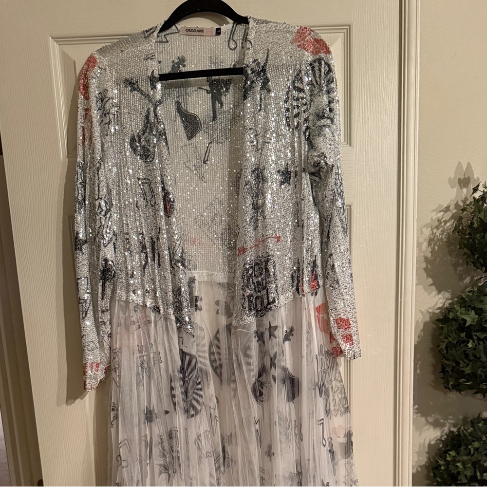 Origami Gray and Black Patterned Jacket with blin… - image 1